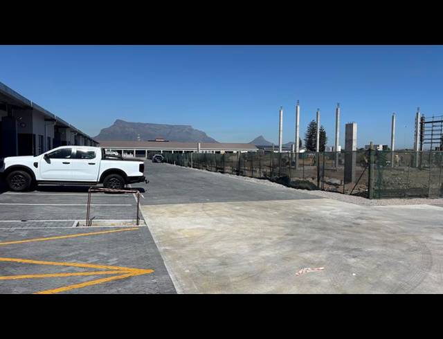 INDUSTRIAL PROPERTY TO RENT IN MILNERTON CENTRAL